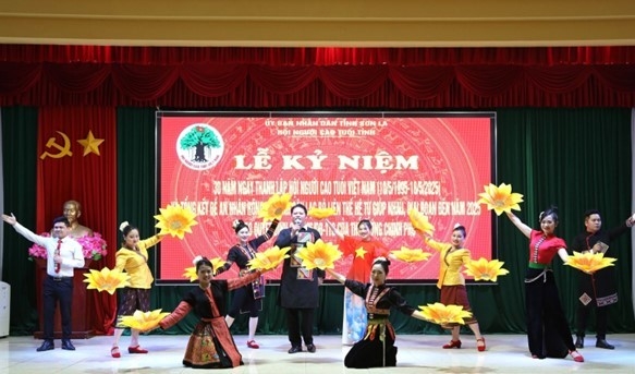 Tiết mục văn nghệ chào mừng