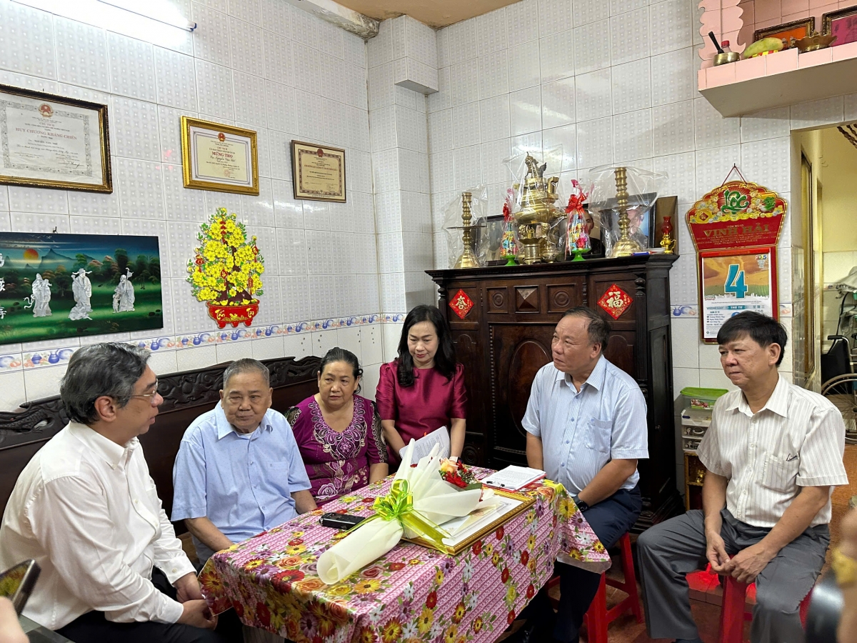 Đảng bộ và chính quyền TP Hồ Chí Minh luôn quan tâm, chăm lo đời sống vật chất, tinh thần cho NCT