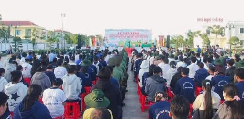 Quang cảnh tại buổi lễ mít tinh