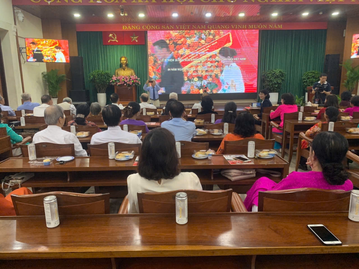 TP Hồ Chí Minh: Hoà chung niềm tự hào và truyền thống vẻ vang của người cao tuổi cả nước