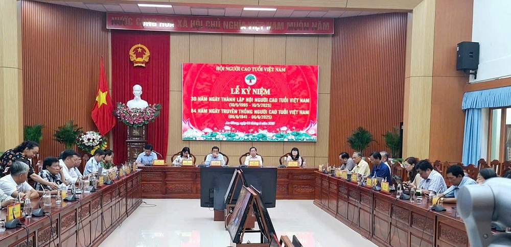 Người cao tuổi tiếp tục phát huy hào khí Diên Hồng trong thời đại mới