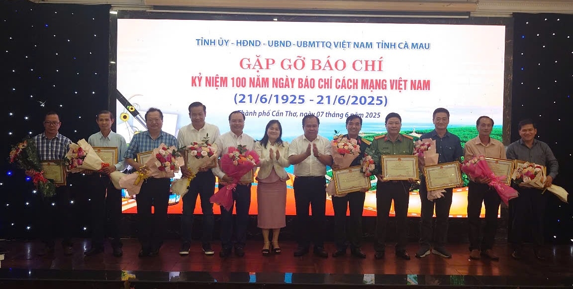 Cà Mau: Gặp mặt các cơ quan báo chí nhân kỷ niệm 100 năm Báo chí cách mạng Việt Nam