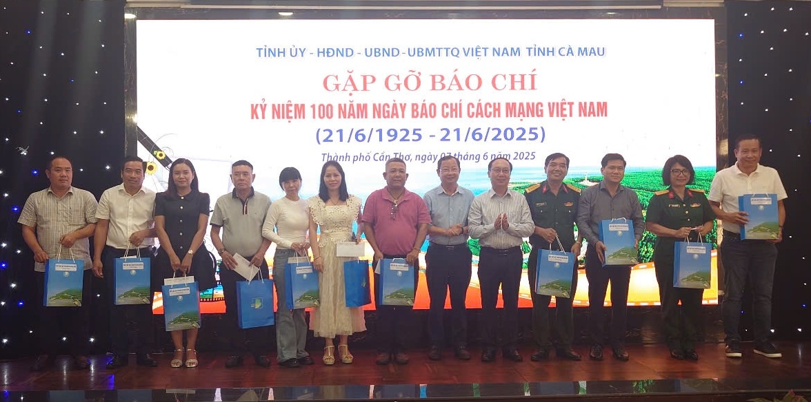Cà Mau: Gặp mặt các cơ quan báo chí nhân kỷ niệm 100 năm Báo chí cách mạng Việt Nam