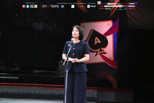 PGS.TS.Vũ Thị Hiền - Phó Hiệu trưởng Trường Đại học Ngoại thương phát biểu khai mạc chương trình