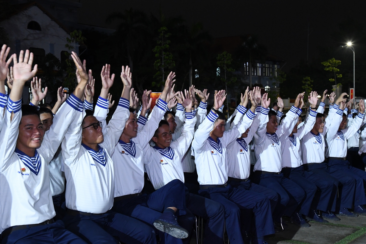 Vùng 2 Hải quân: Dạ hội Thanh niên chào mừng thành công Đại hội Đảng bộ lần thứ IV