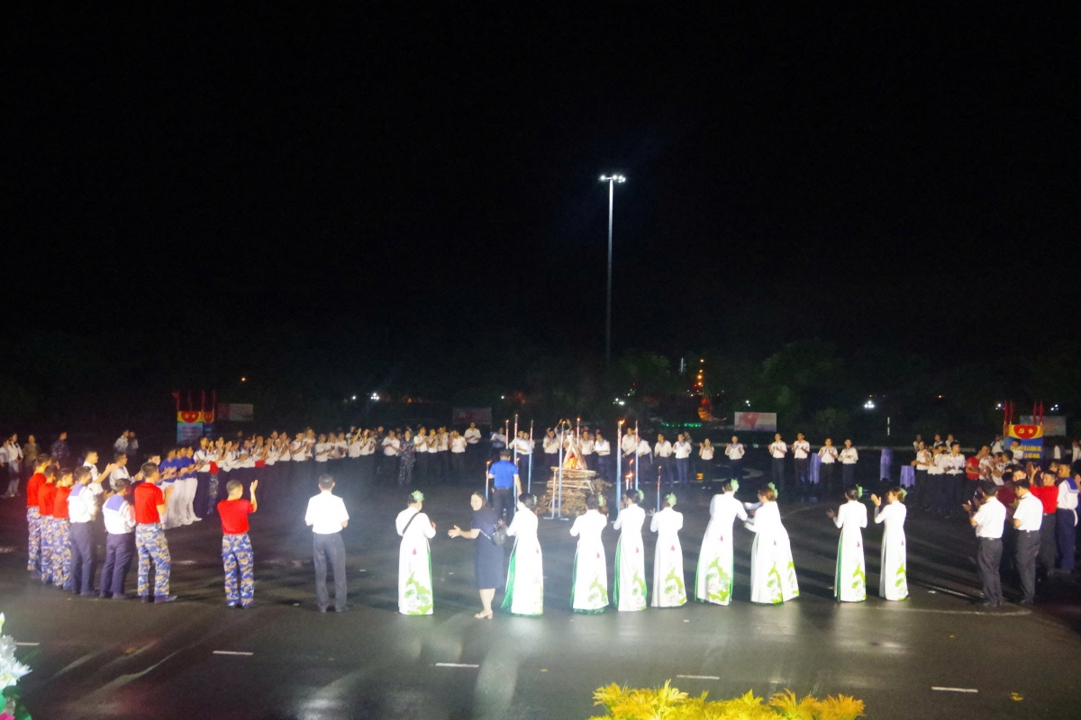 Vùng 2 Hải quân: Dạ hội Thanh niên chào mừng thành công Đại hội Đảng bộ lần thứ IV