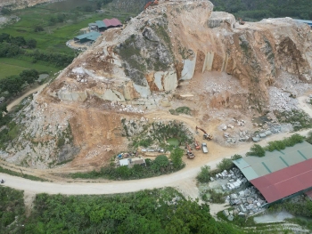 Cho thuê xưởng sản xuất đá mĩ nghệ trong khai trường khai thác đá có đúng quy định?