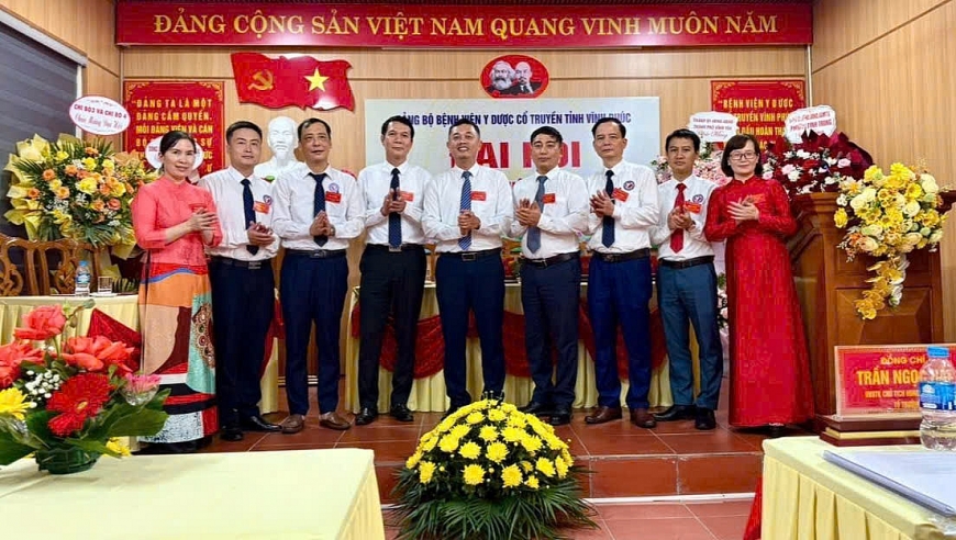 Ban chấp hành Đảng ủy Bệnh viện Y dược cổ truyền Vĩnh Phúc.