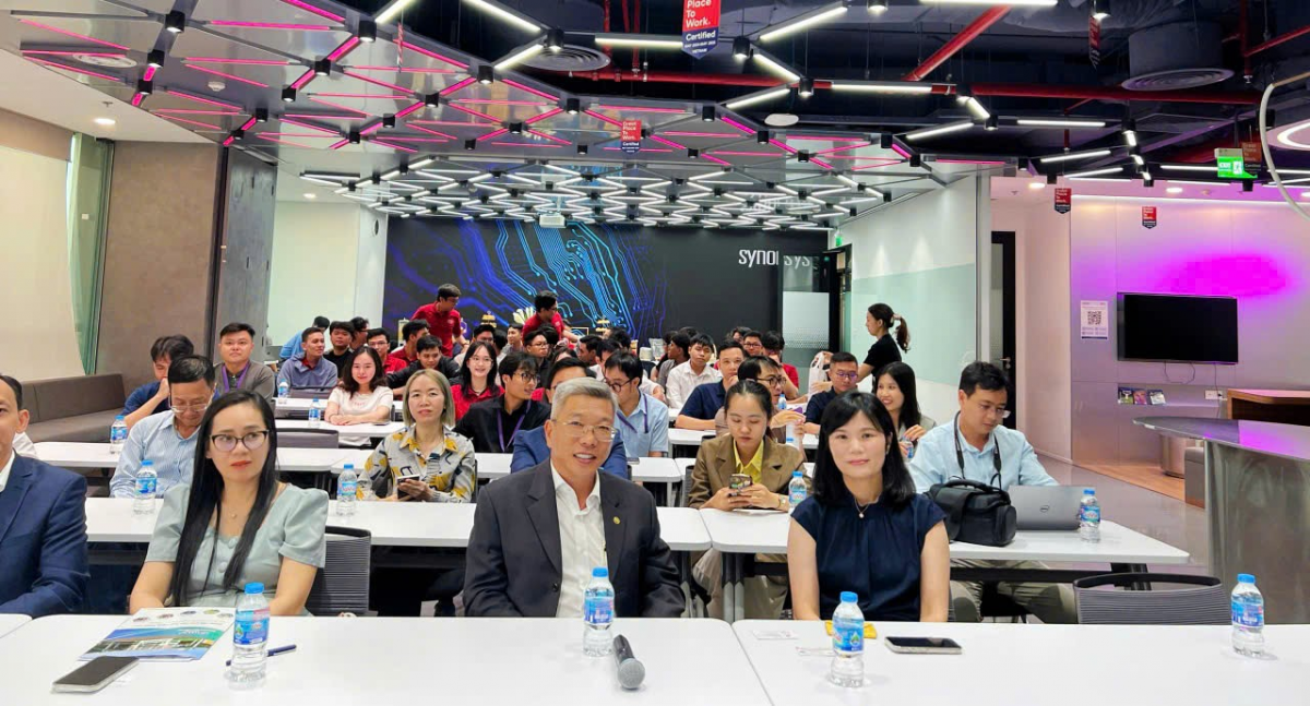 TP. Hồ Chí Minh: Tổ chức Lễ Tốt nghiệp Chương trình đào tạo vi mạch 2025