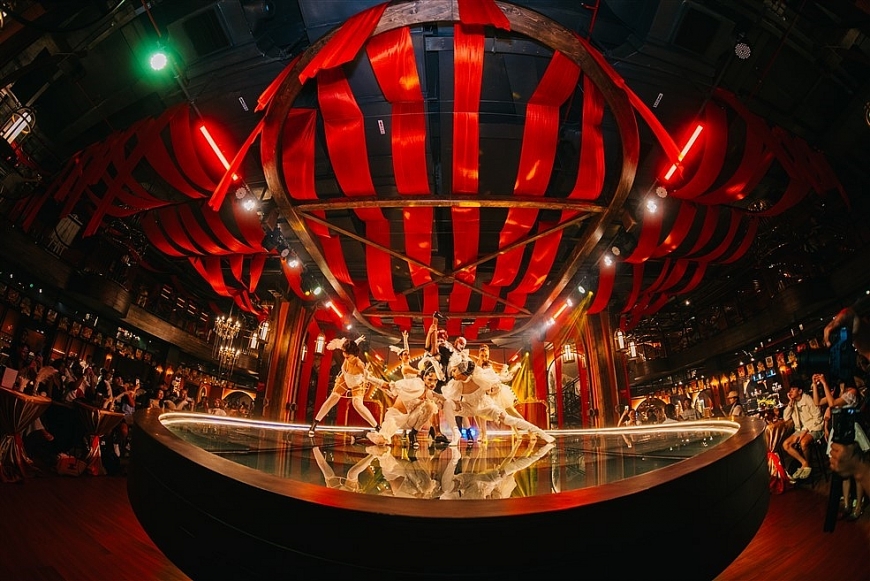 Du khách phấn khích với chuỗi show mới tại Bà Nà