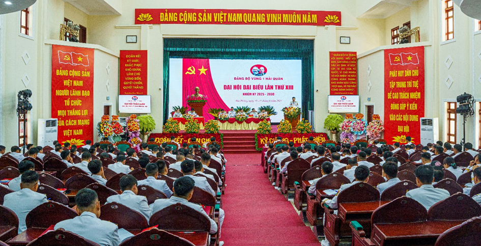  Toàn cảnh Đại hội đại biểu Đảng bộ Vùng I, Hải Quân  lần thứ XIII, nhiệm kỳ(2025-2030).