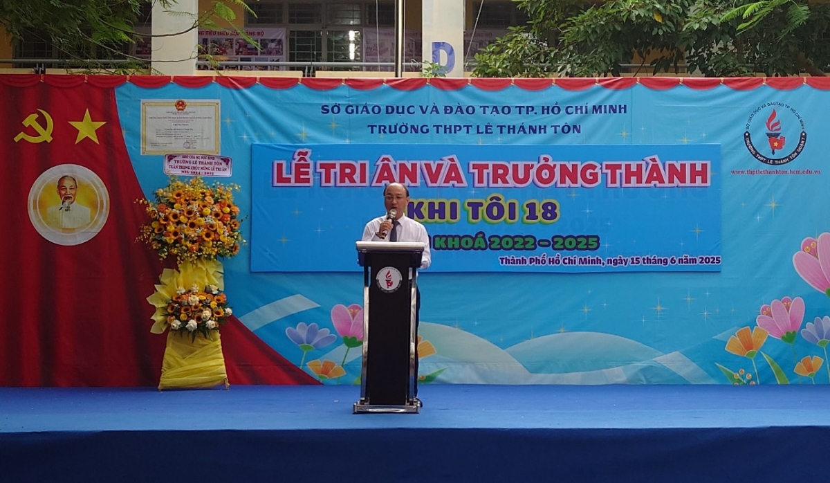 Lễ tri ân và trưởng thành: Tự tin cất cánh – Tỏa sáng tương lai