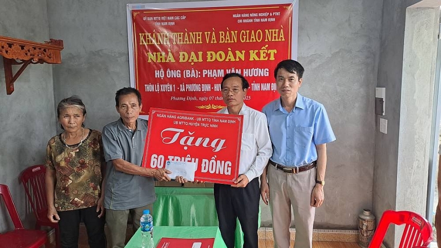 Những ngôi nhà ấm lòng người cao tuổi