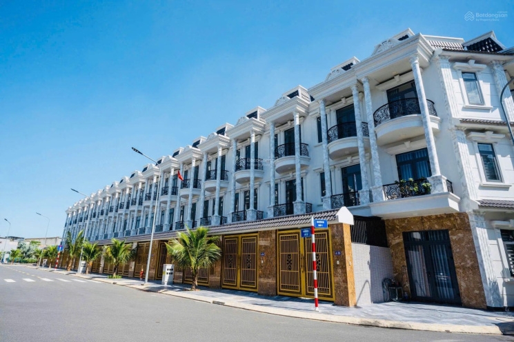 Tập đoàn Sen Group phát triển và độc quyền triển khai dự án khu nhà phố Hoàng Hùng 5 tại Dĩ An