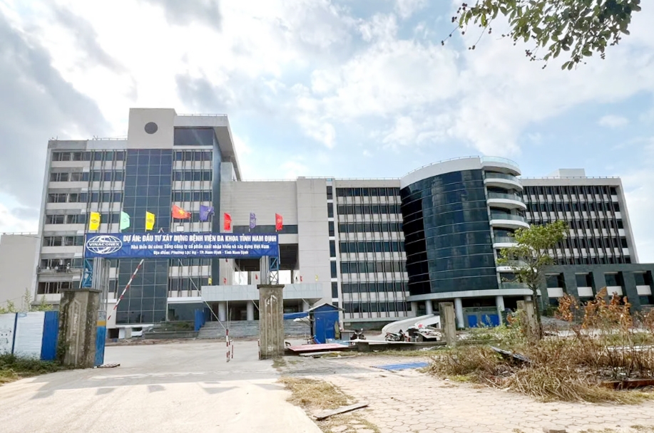 Tỉnh Nam Định: Giải phóng mặt bằng, hỗ trợ nhà đầu tư là nhiệm vụ quan trọng hàng đầu