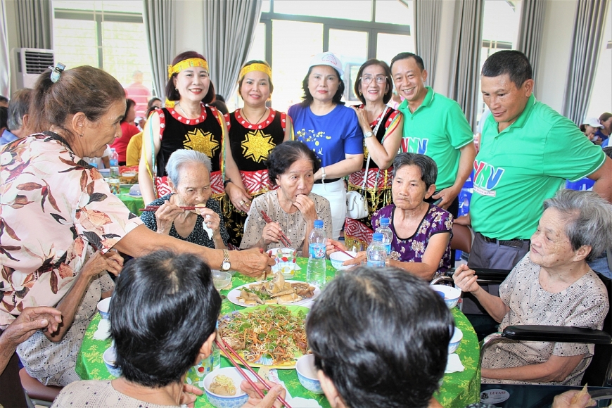 Thăm Trung tâm chăm sóc NCT TP Tam Kỳ