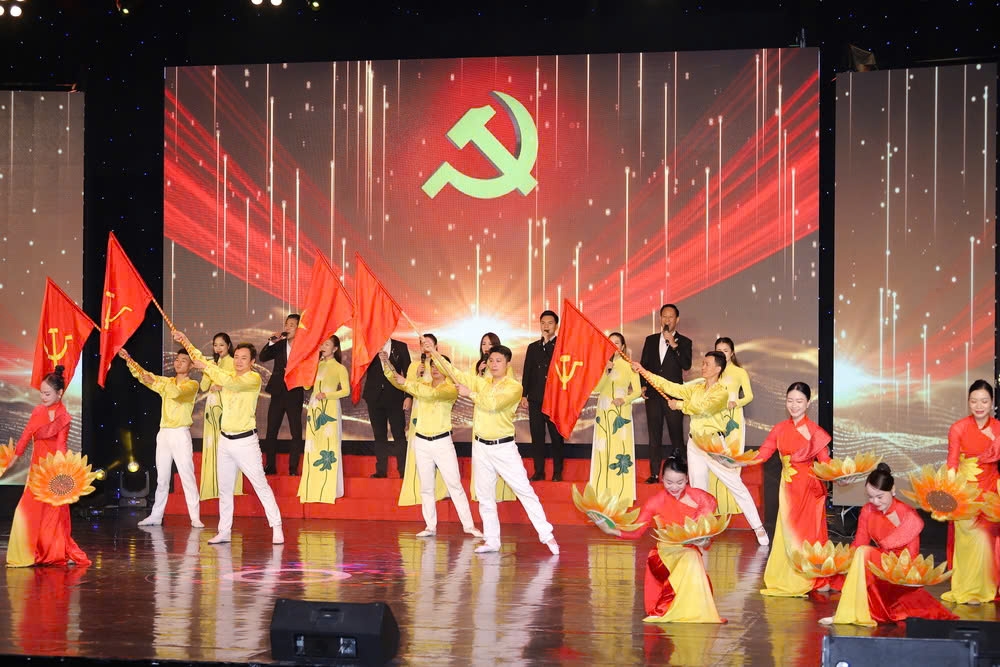 Tỉnh Thanh Hóa long trọng tổ chức Lễ kỉ niệm 100 năm ngày Báo chí Cách mạng Việt Nam