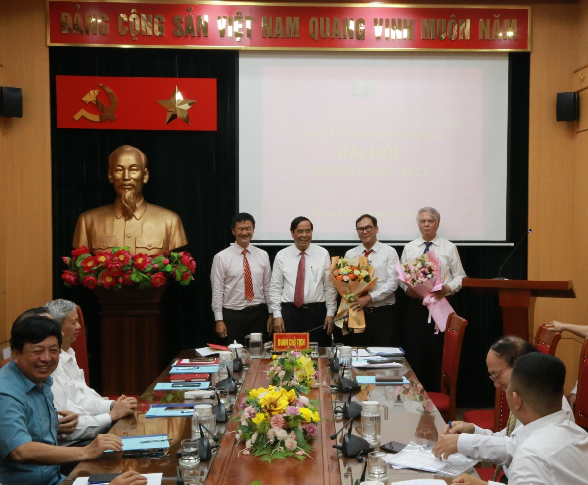 Đoàn kết, sáng tạo, hoàn thành tốt nhiệm vụ chính trị