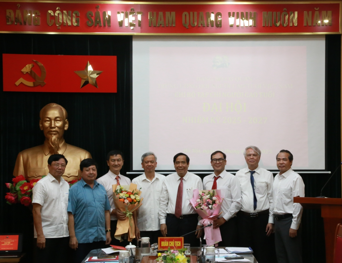 Đoàn kết, sáng tạo, hoàn thành tốt nhiệm vụ chính trị