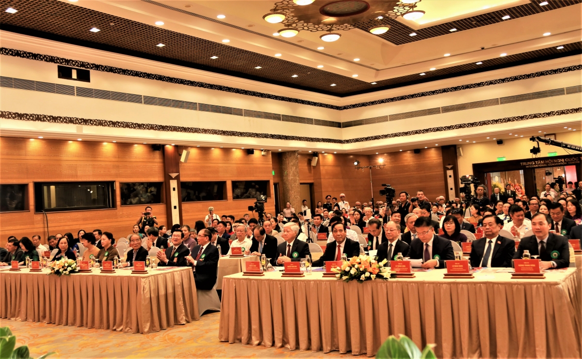 Các đạo biểu tham dự Lễ kỉ niệm 30 năm Ngày thành lập Hội NCT Việt Nam