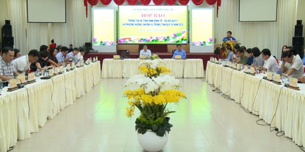 Long An:  Top 10 địa phương hoàn thành sớm và có chất lượng việc sắp xếp đơn vị hành chính