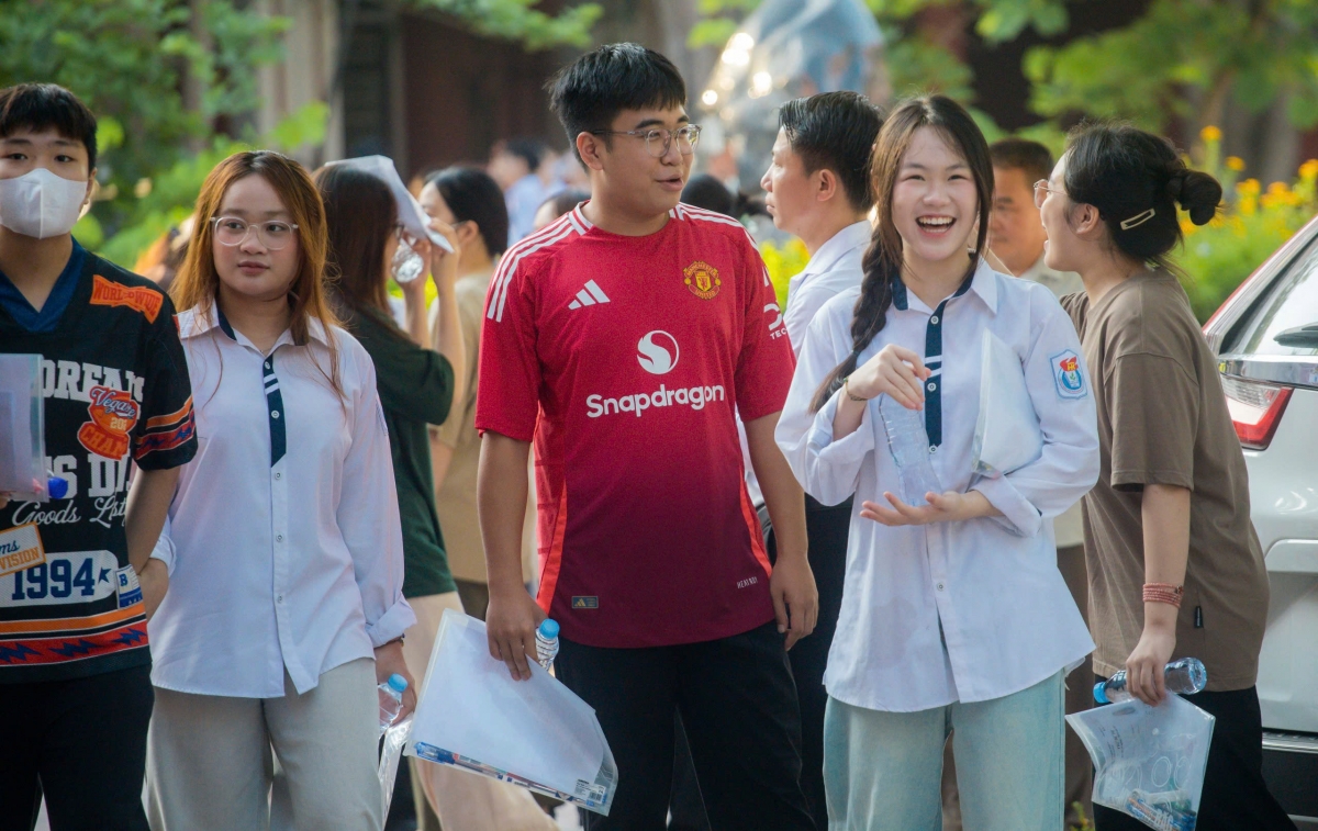 Nghệ An: Hơn 40.000 thí sinh bước vào ngày thi đầu tiên kỳ thi tốt nghiệp THPT năm 2025.
