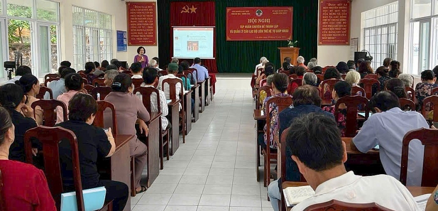 Tập huấn công tác xây dựng, quản lí CLB LTHTGN. NCT giao lưu bóng chuyền hơi.