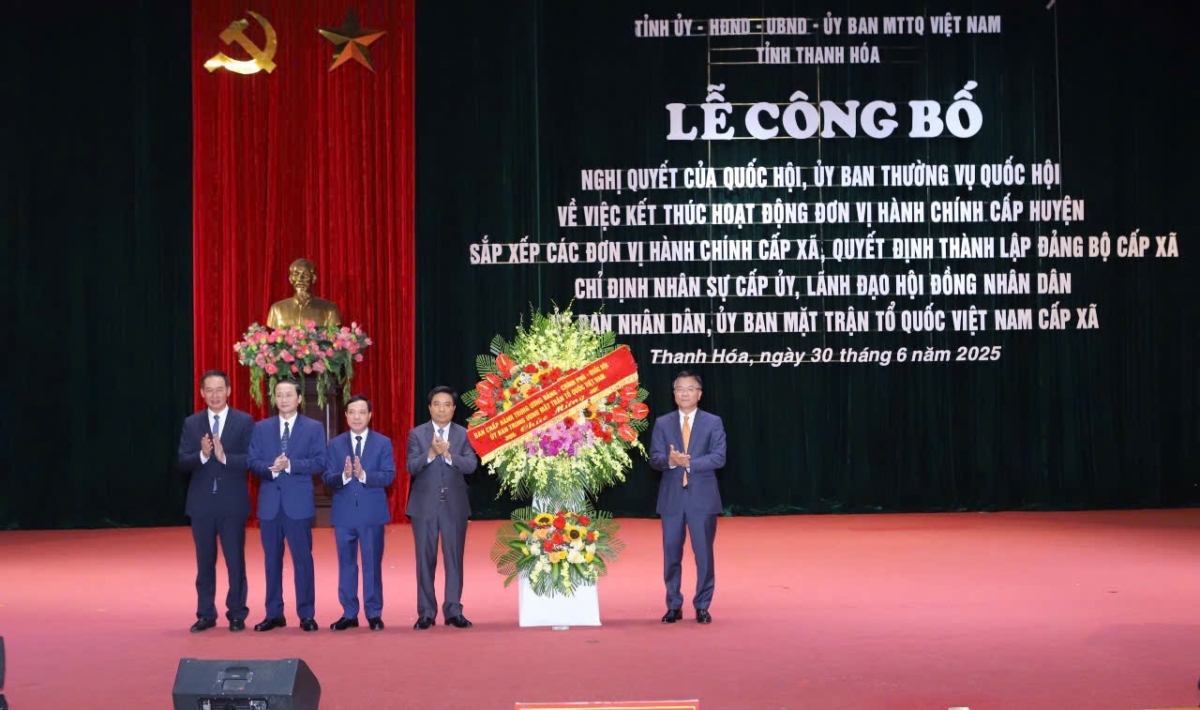 Thanh Hóa công bố các nghị quyết, quyết định của Trung ương, của tỉnh về sắp xếp tổ chức bộ máy và đơn vị hành chính