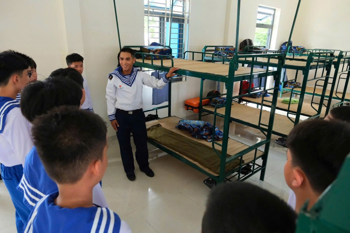 “Học kỳ Quân đội” – Ươm mầm tuổi thơ, rèn luyện đức tính tốt