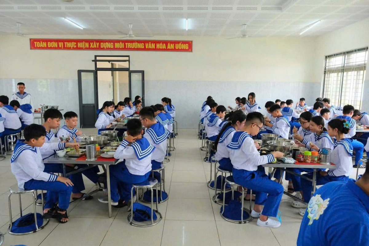 “Học kỳ Quân đội” – Ươm mầm tuổi thơ, rèn luyện đức tính tốt