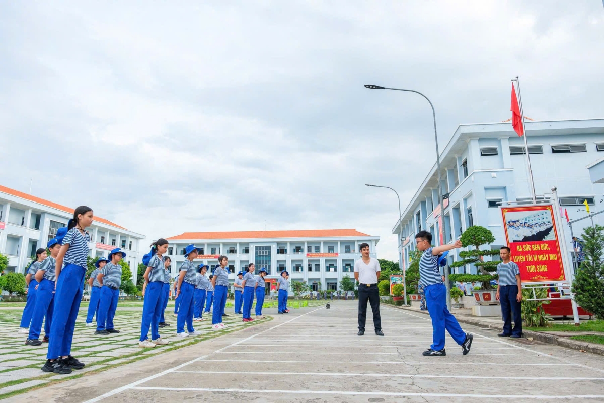 “Học kỳ Quân đội” – Ươm mầm tuổi thơ, rèn luyện đức tính tốt