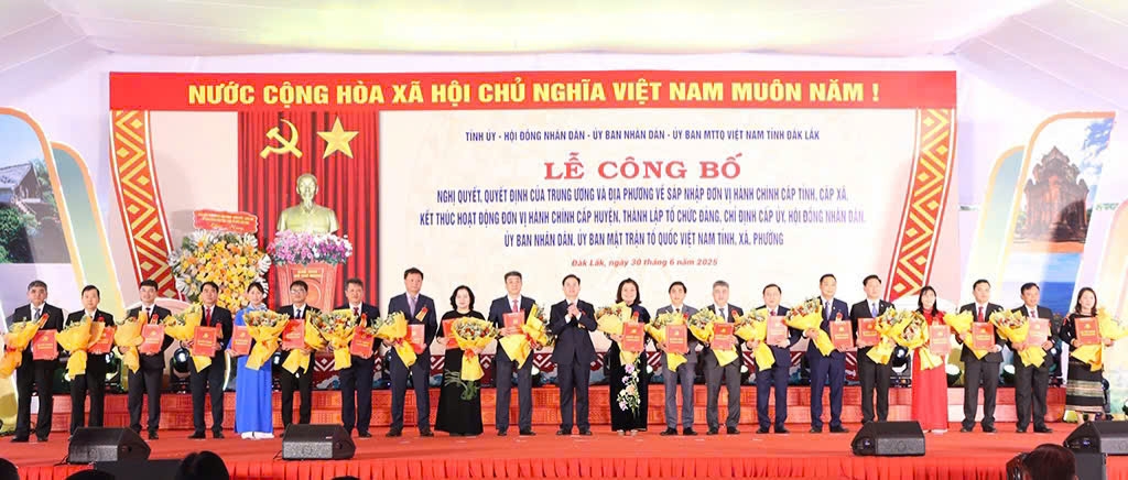 Quyết tâm xây dựng tỉnh Đắk Lắk phát triển nhanh, bền vững