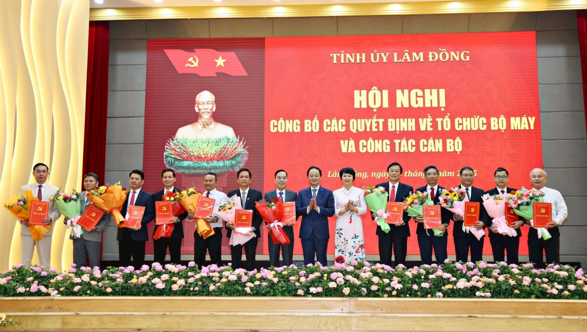 Công bố các chức danh lãnh đạo thuộc Tỉnh ủy và UBND tỉnh Lâm Đồng