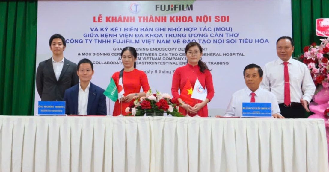 Bệnh viện Đa khoa Trung ương Cần Thơ triển khai hệ thống nội soi siêu âm, giúp pháp hiện sớm ung thư