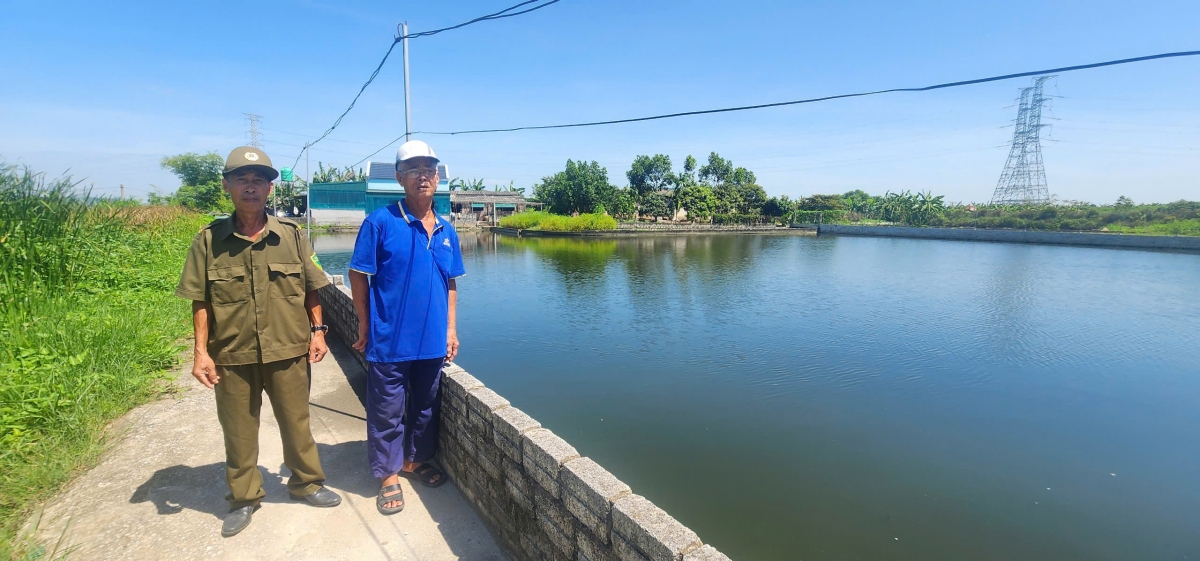 Người cao tuổi làm giàu từ mô hình trang trại tổng hợp