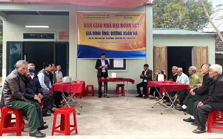 Hỗ trợ xây nhà tình thương cho NCT hoàn cảnh khó khăn tỉnh Hà Tĩnh