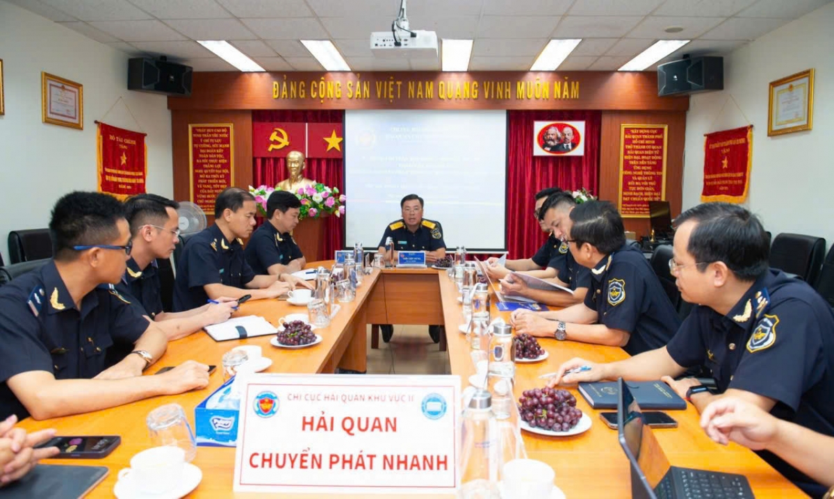 Từ 1/8, hàng hóa nhập khẩu dưới 1 triệu đồng sẽ bị thu thuế VAT tự động