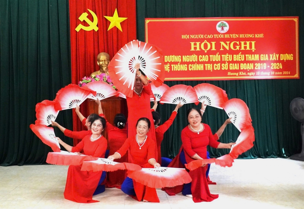 NCT tỉnh Hà Tĩnh tích cực hoạt động văn nghệ, thể thao rèn luyện sức khỏe