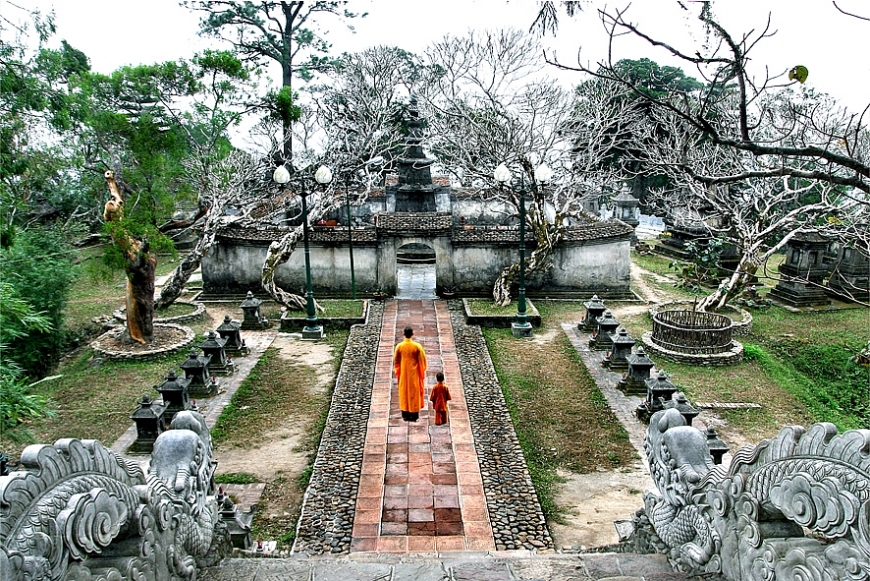 Vườn Tháp Huệ Quang - Yên Tử
