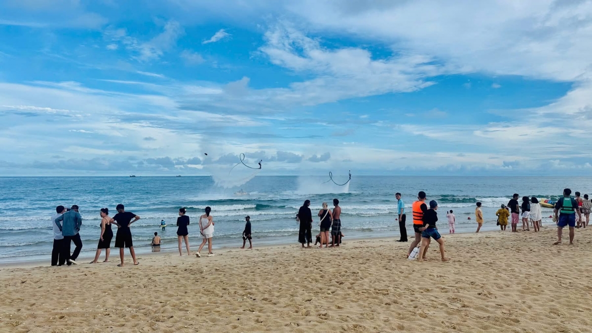 Lâm Đồng – Biển,  ngàn hoa và đại ngàn xanh