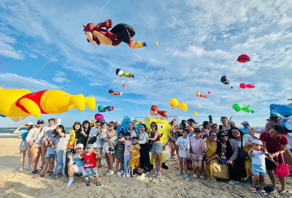 Lâm Đồng – Biển,  ngàn hoa và đại ngàn xanh