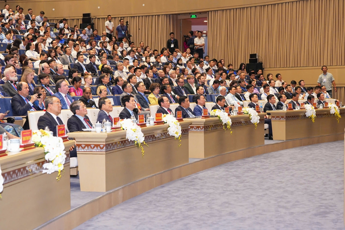 Chủ tịch nước Lương Cường dự hội nghị xúc tiến đầu tư thương mại 2025 tại Hải Phòng