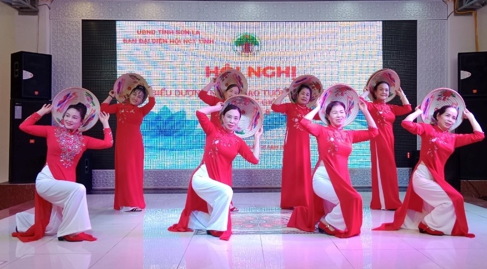 Đoàn kết, sáng tạo thi đua thực hiện thắng lợi các nhiệm vụ chính trị được giao