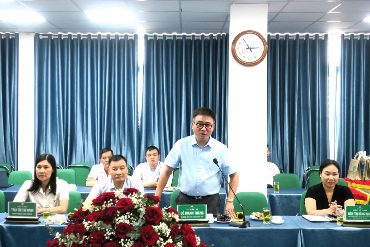 Bệnh viện Hữu nghị Việt Tiệp và Bệnh viện Mắt Hải Phòng ký kết hợp tác phát triển bền vững