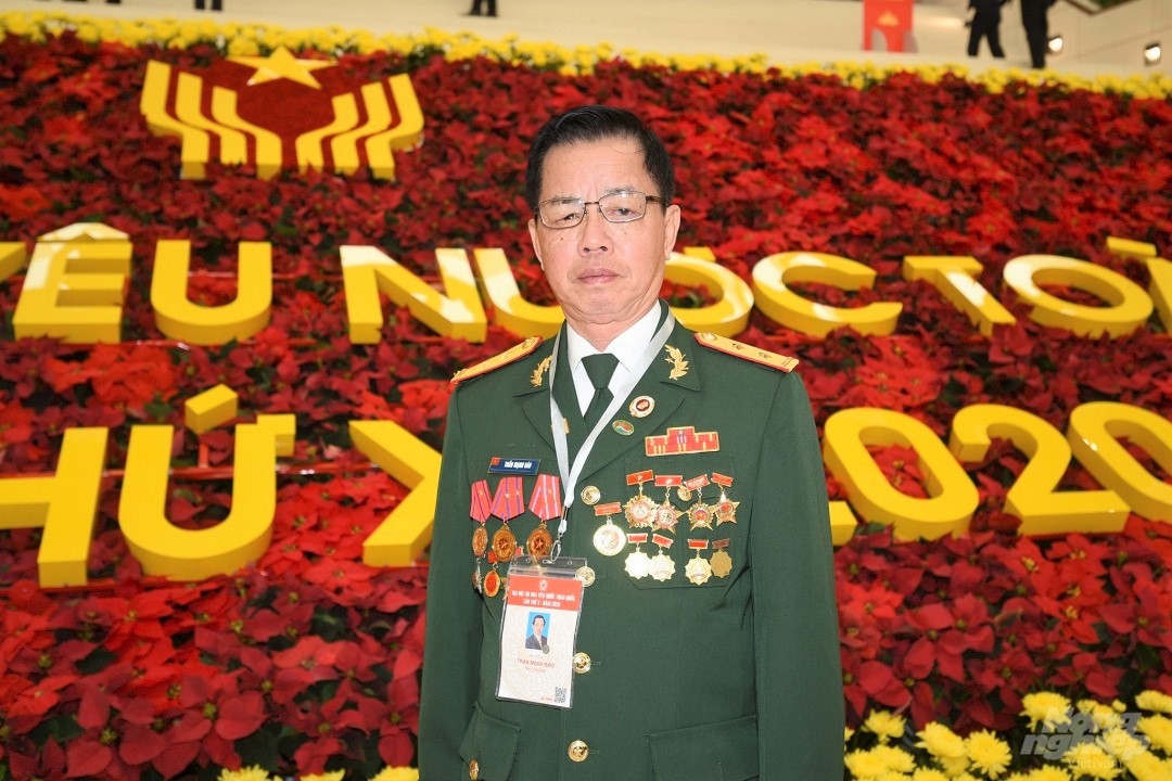 Anh hùng Lao động Trần Mạnh Báo tuổi cao vẫn gắn bó nông nghiệp sạch, kinh tế tuần hoàn.