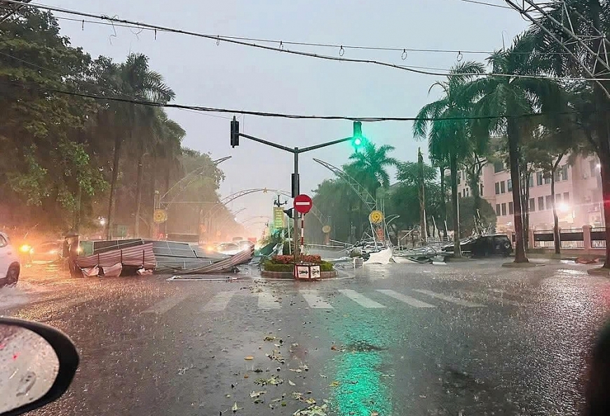 Bão số 3 Wipha mạnh thêm 1 cấp, Thanh Hóa ban hành công điện khẩn trương ứng phó