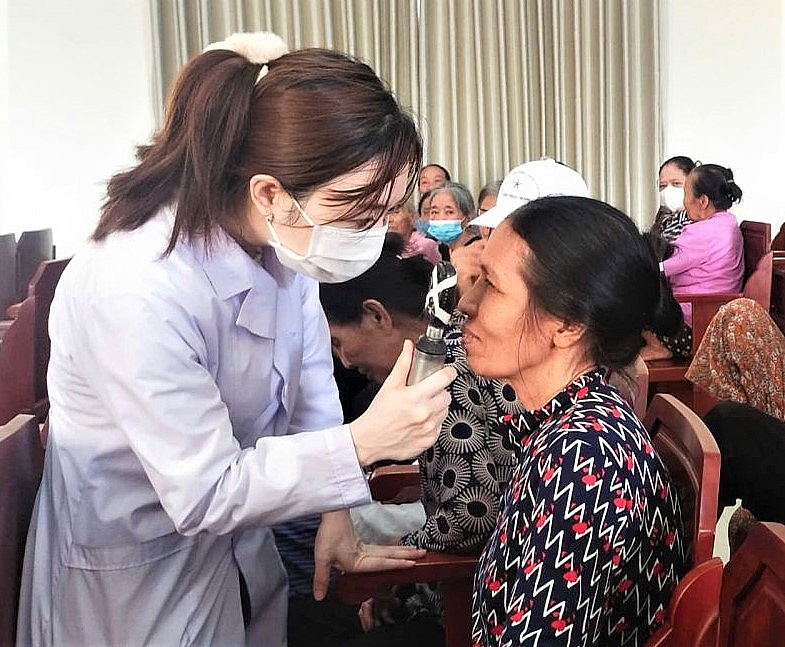 Câu chuyện thấm đẫm tình người