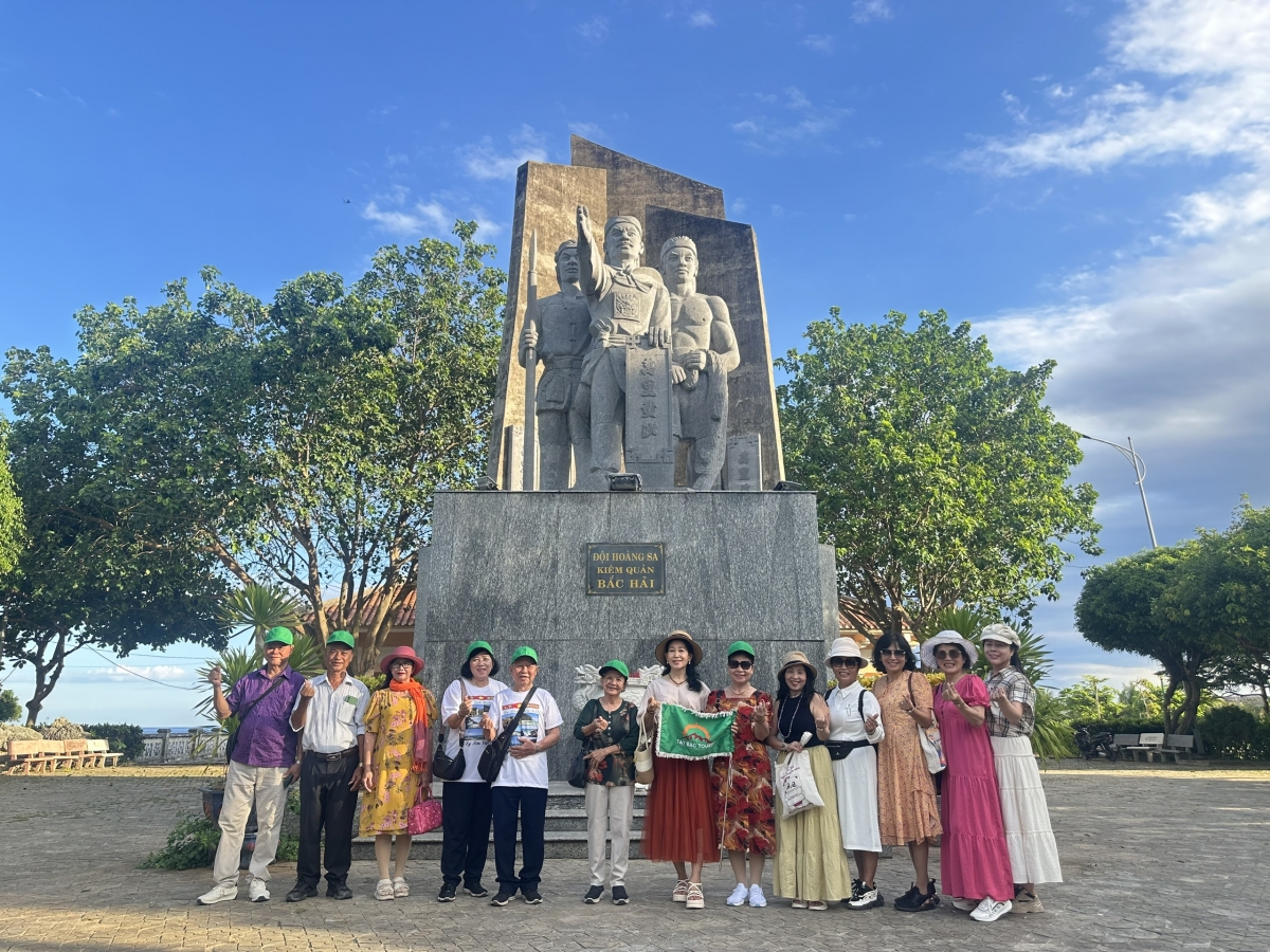 Hành trình tham quan đảo Lý Sơn và chứng tích Sơn Mỹ