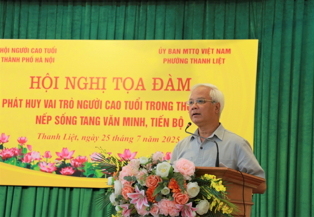 Người cao tuổi nêu gương sáng giữa những lễ tang văn minh