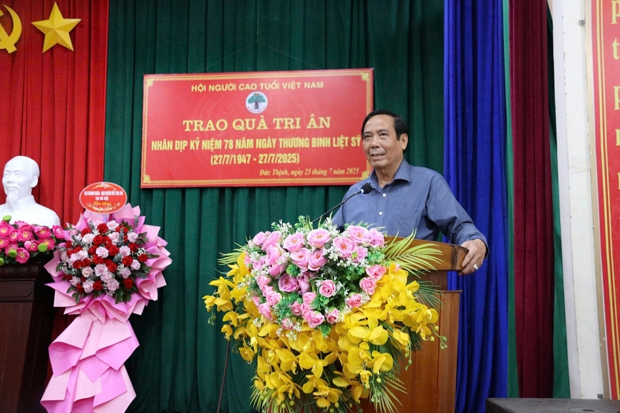 Trung ương Hội Người cao tuổi Việt Nam trao quà tri ân ngày thương binh liệt sỹ